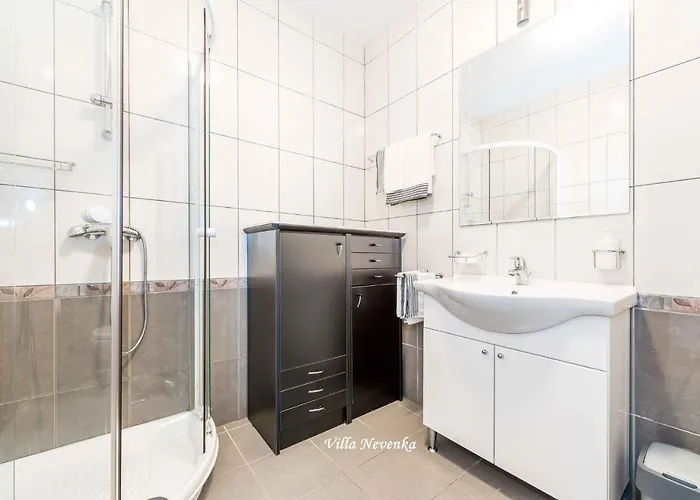 - Sibenik Riviera 7187 Rogoznica (Sibenik-Knin)