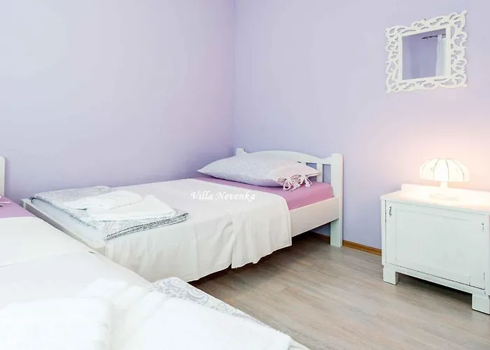 - Sibenik Riviera 7187 * Rogoznica (Sibenik-Knin)