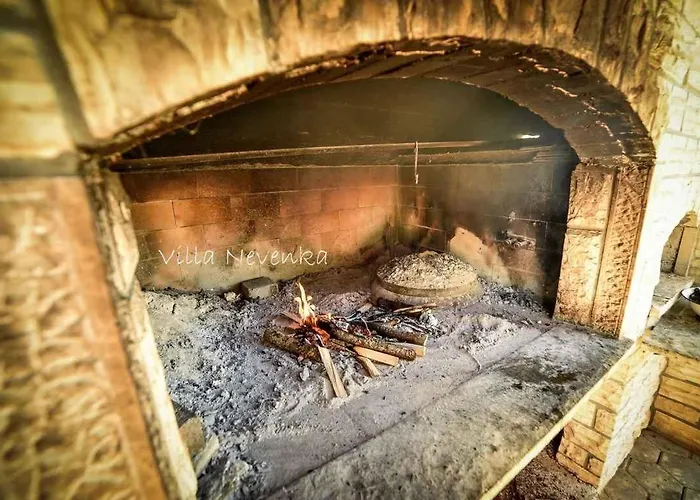 - Sibenik Riviera 7187 Rogoznica (Sibenik-Knin)